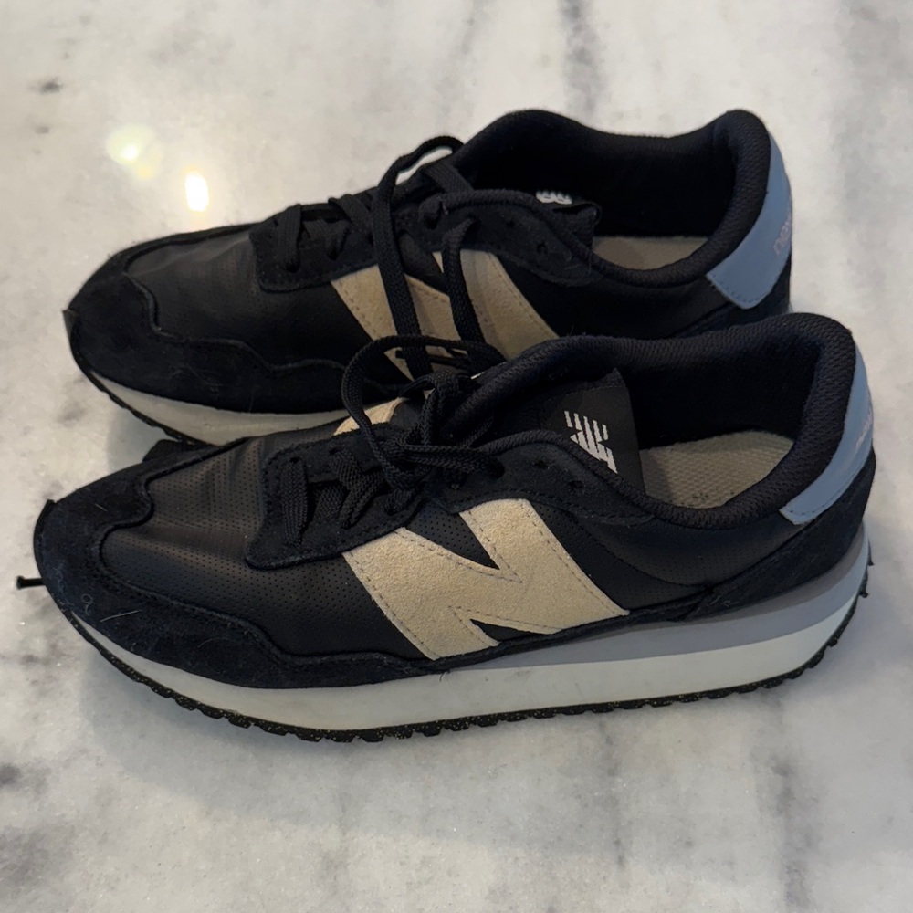 New Balance Women's Black and Tan Sneakers